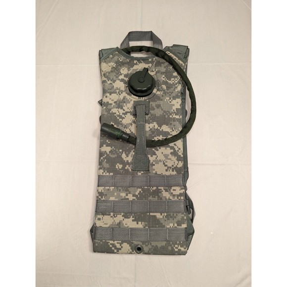 Combo 3-Day Assault Pack w/ Hydration System 3L with Bladder - USGI Army UCP ACU - Picture 11 of 14